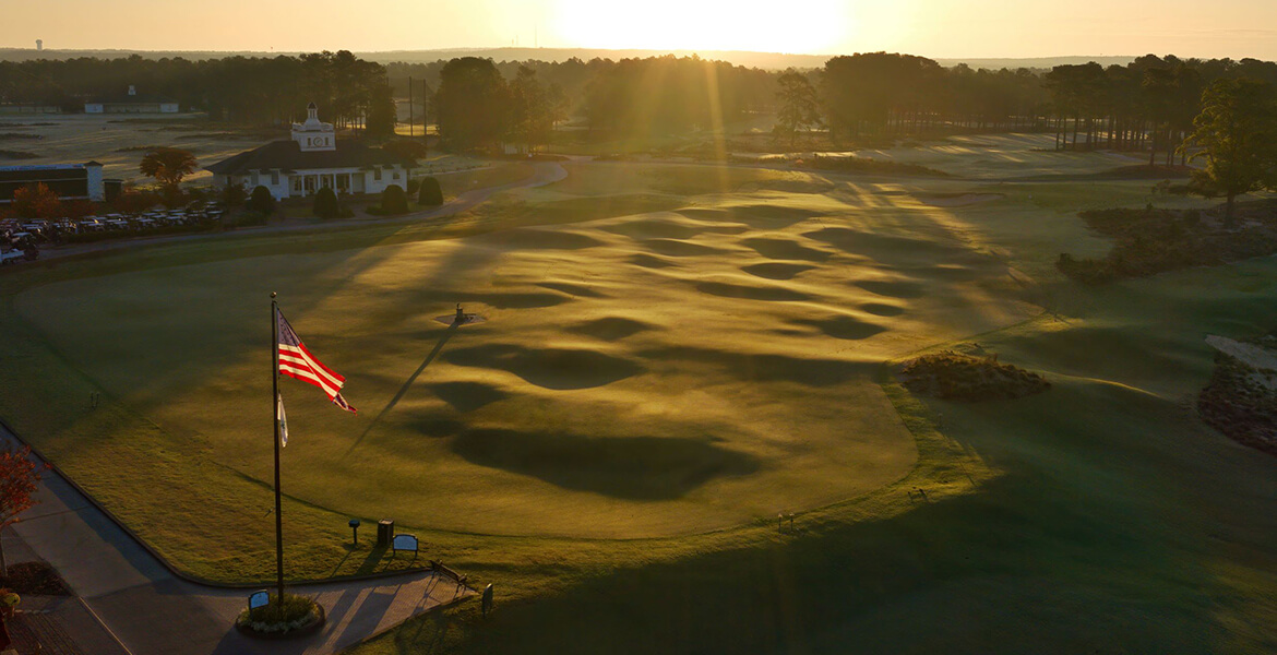 biggest putting courses